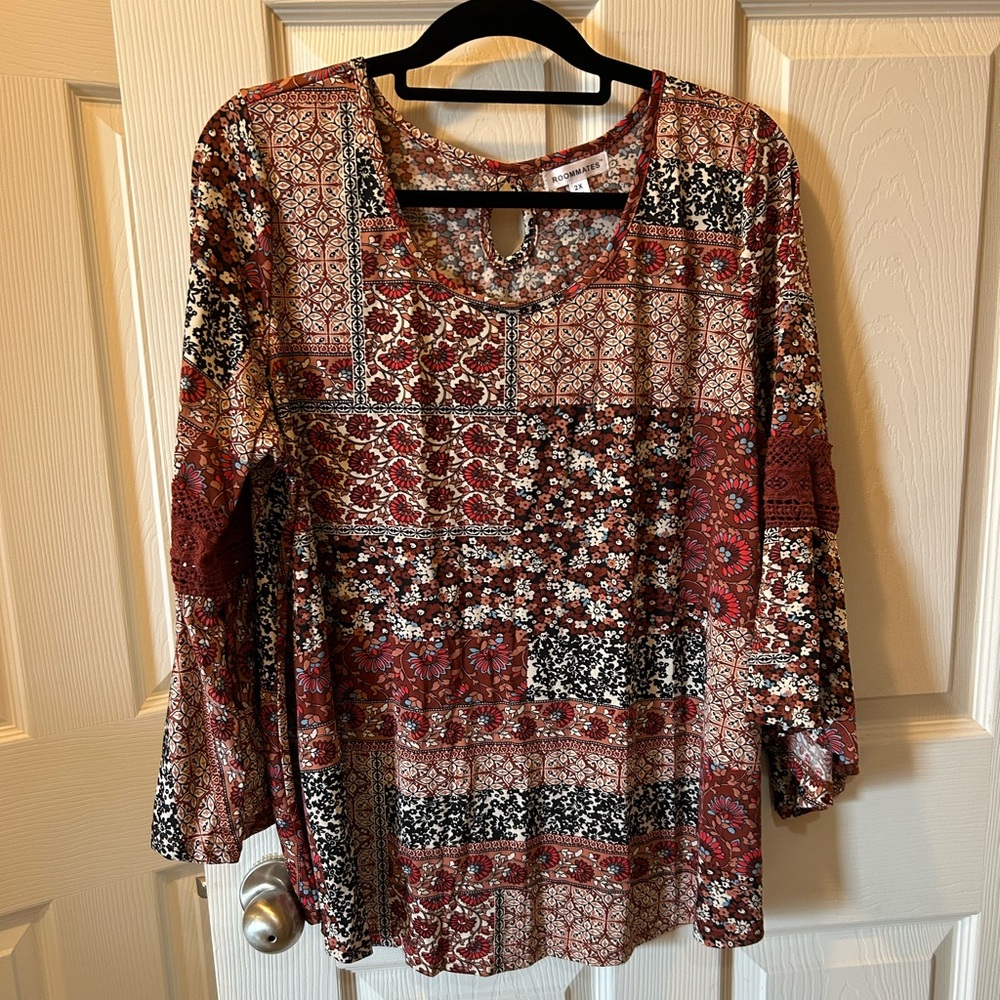 Roommates 2X Brown Patchwork Floral 3/4 Bell Sleeve Blouse W/Lace Sleeve Accent